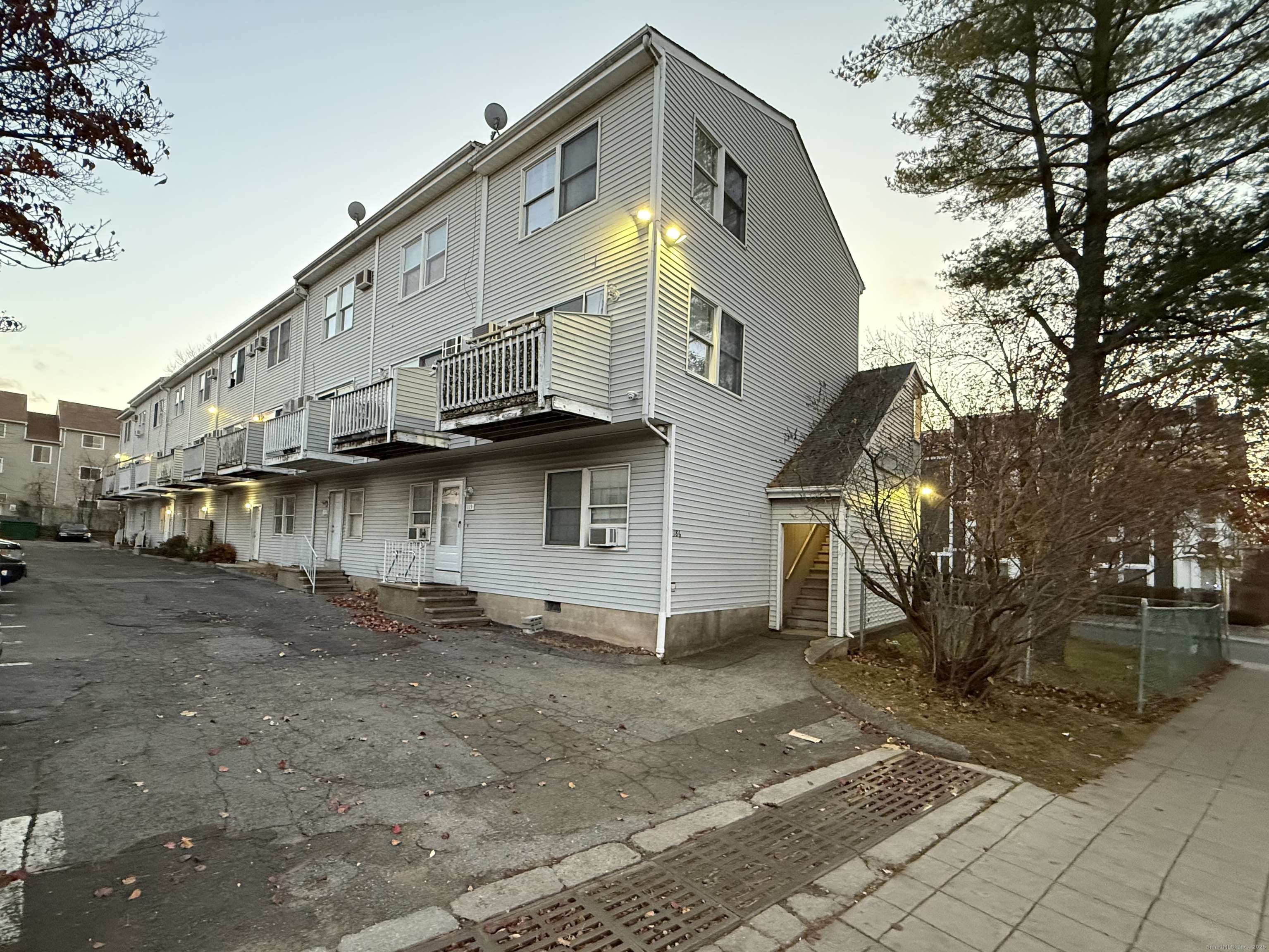 186 Stillwater Avenue Stamford CT 06902