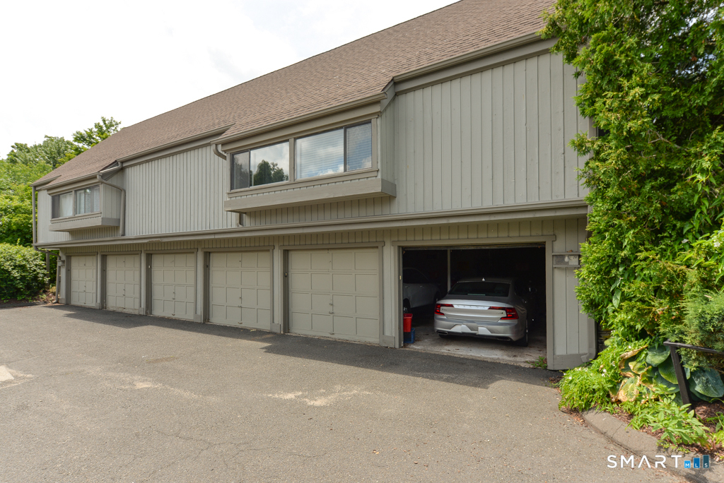 233 Heritage Village Southbury CT 06488