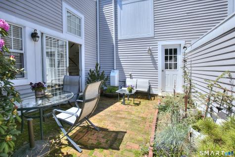 13 Darien Close Darien CT 06820