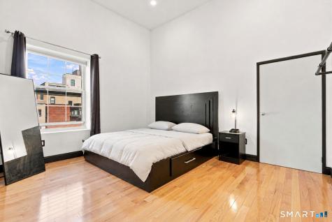 196 Crown Street New Haven CT 06510