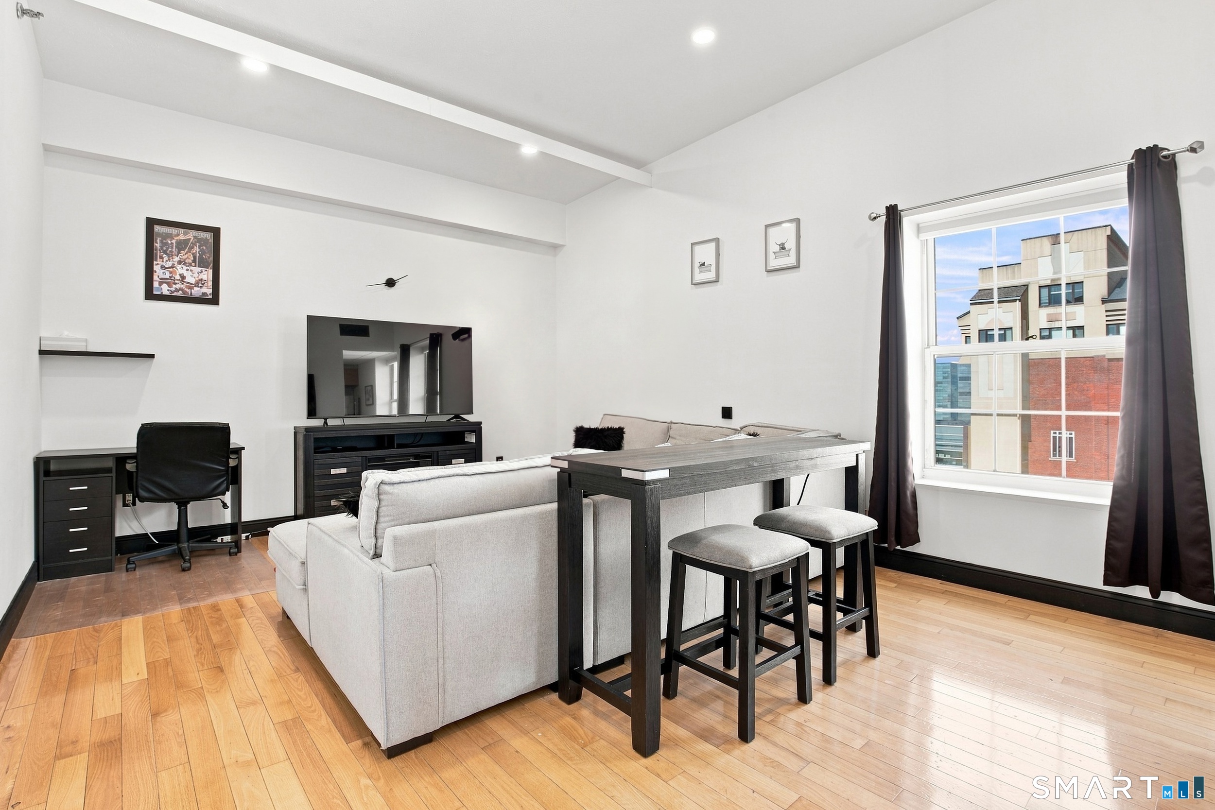 196 Crown Street New Haven CT 06510