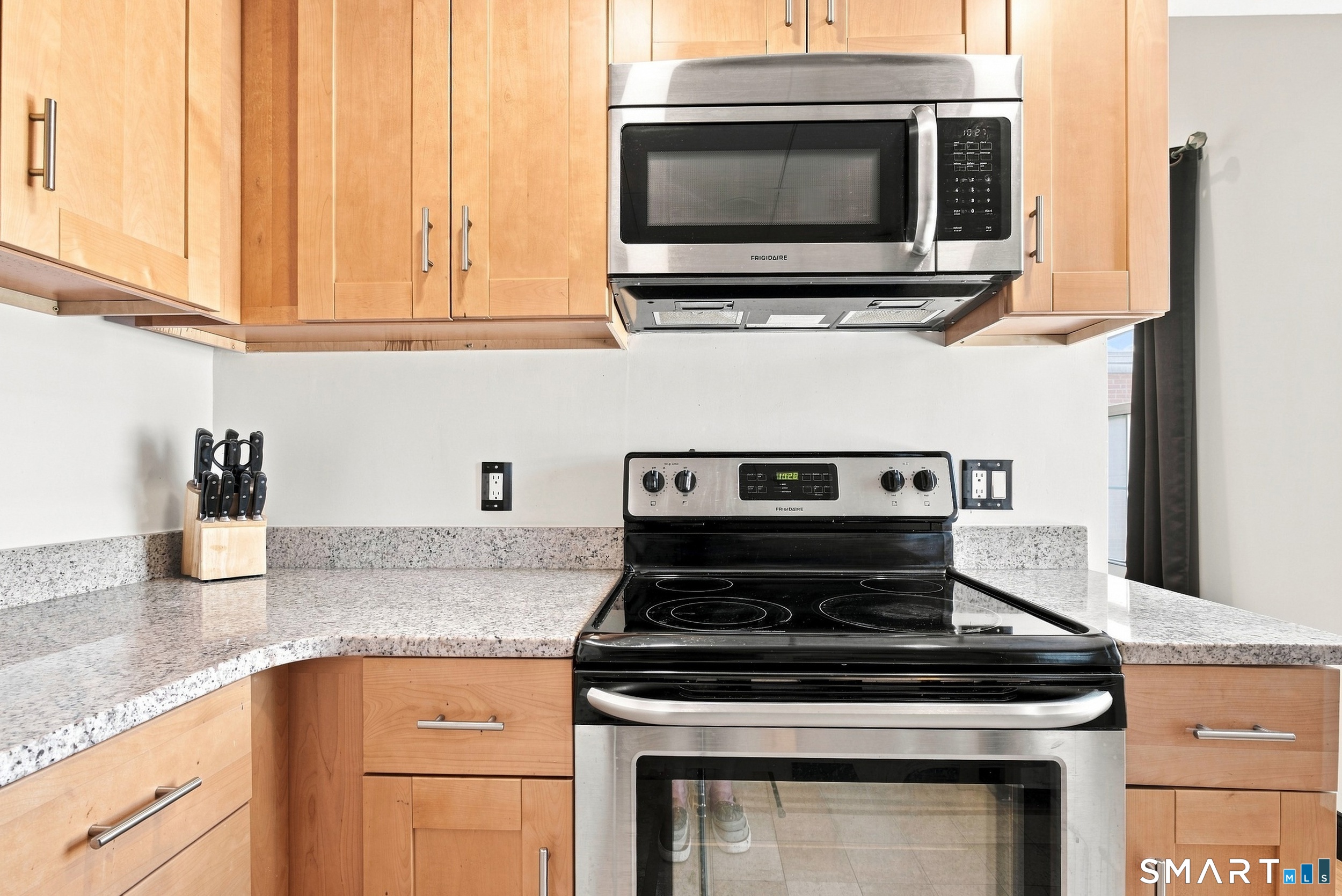 196 Crown Street New Haven CT 06510