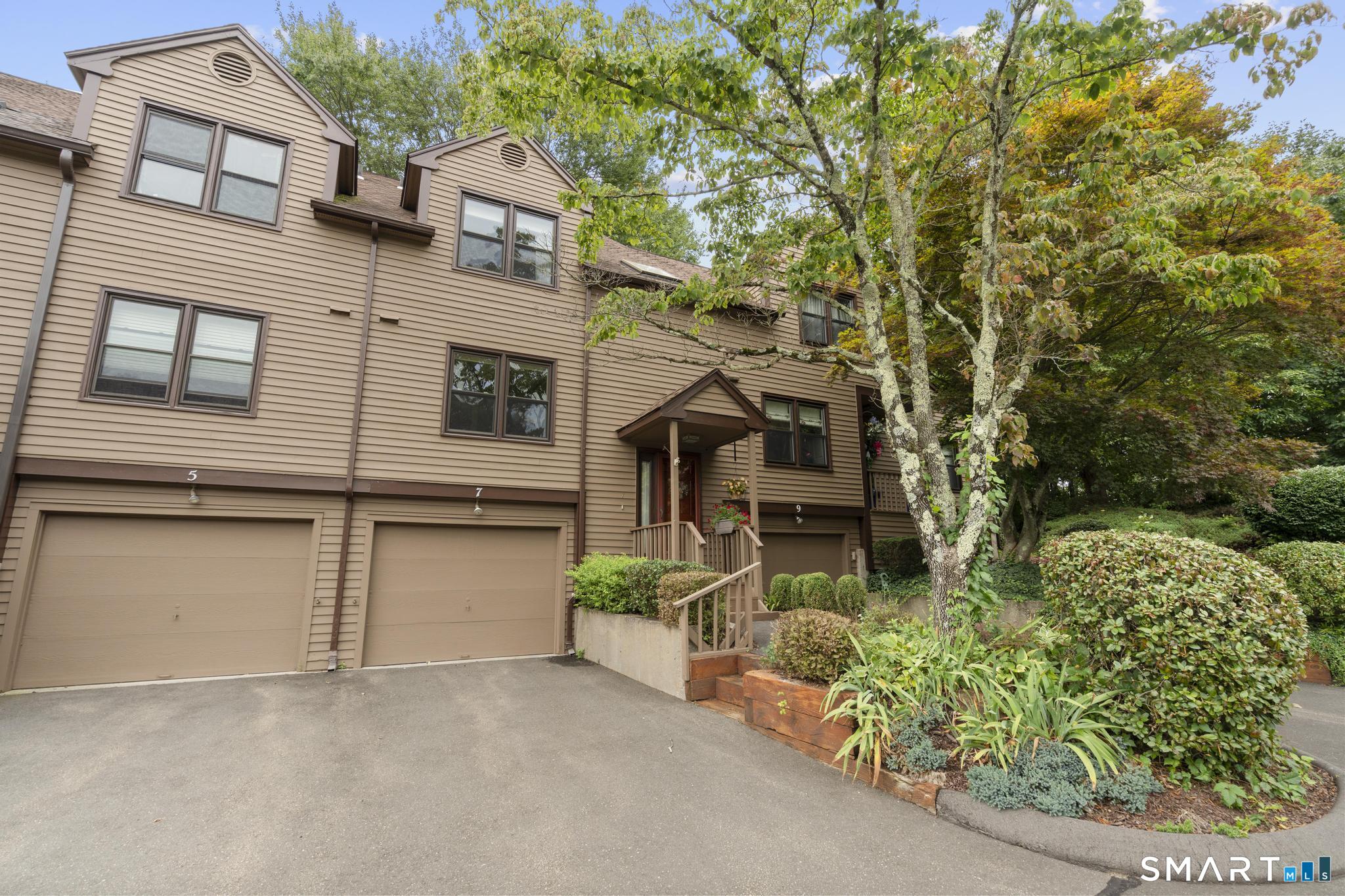 7 Shadowwood Circle Monroe CT 06468