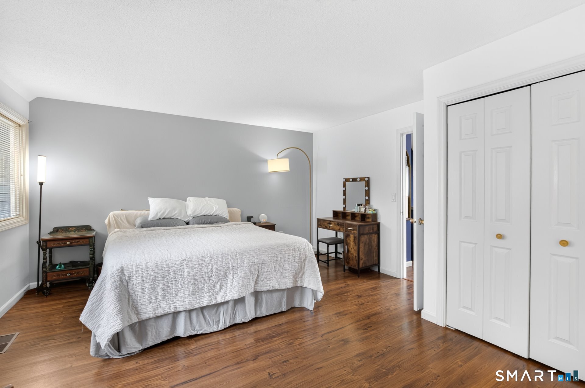 11 River Mead Avon CT 06001