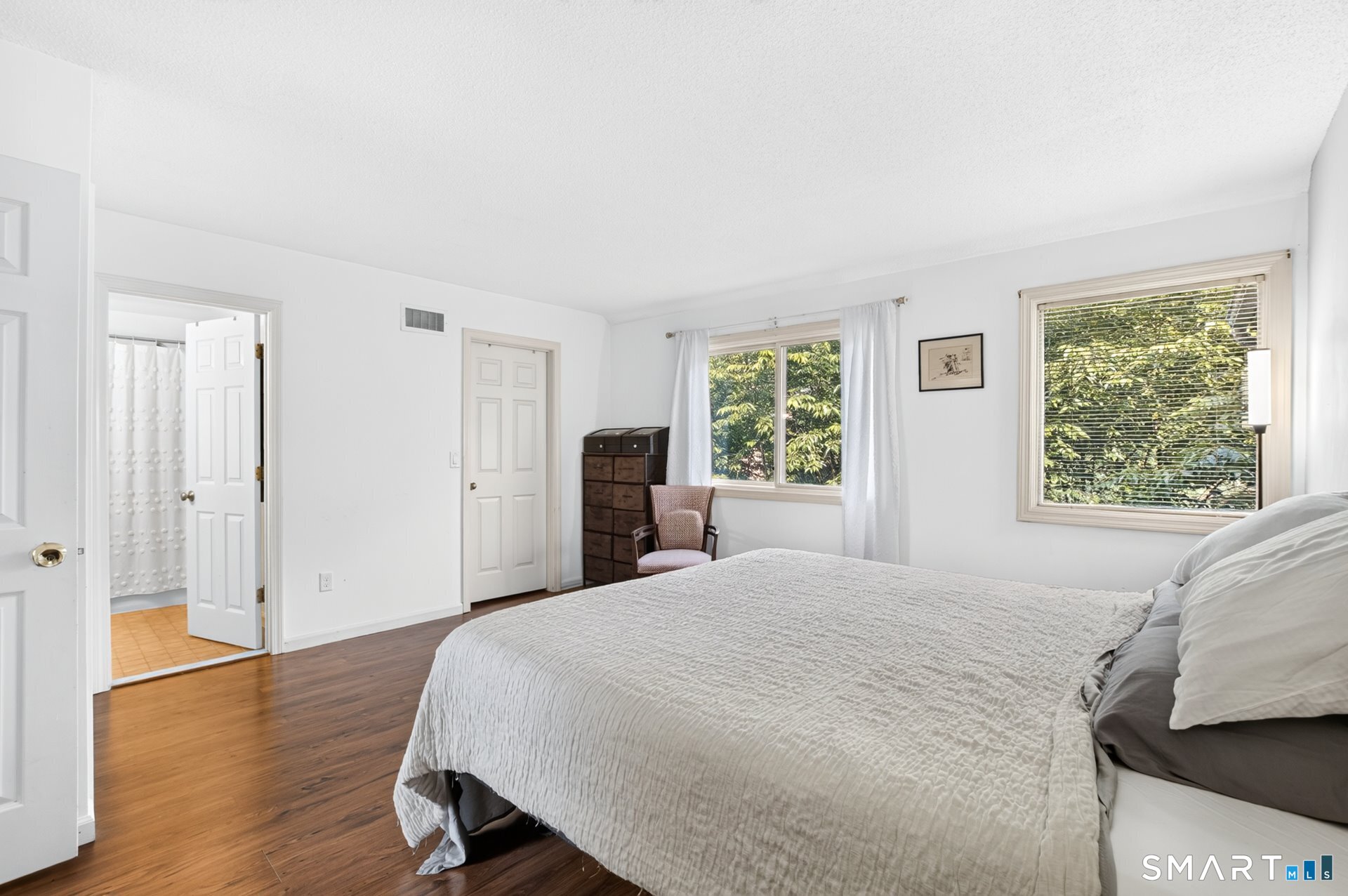 11 River Mead Avon CT 06001