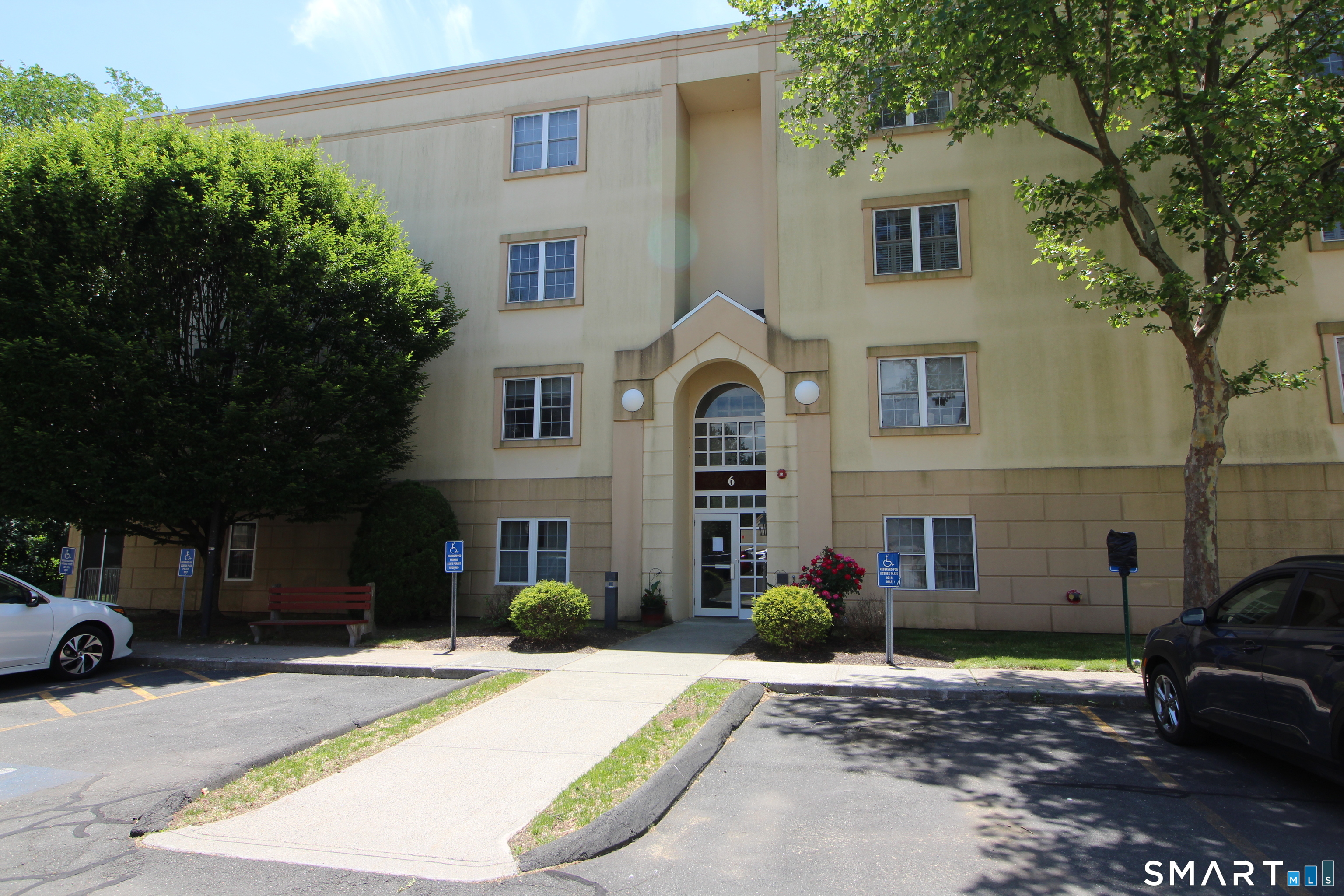 75 Washington Avenue Hamden CT 06518