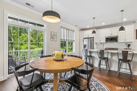21 Brentwood Circle Danbury CT 06810