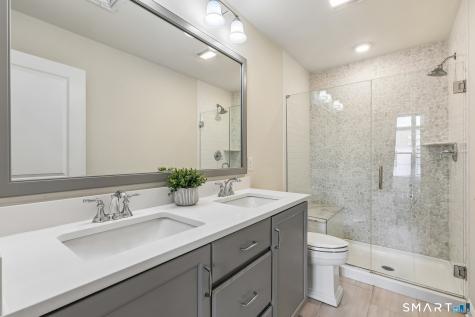 21 Brentwood Circle Danbury CT 06810