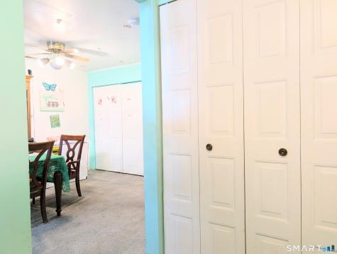 393 Laurel Avenue Bridgeport CT 06604