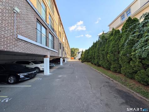 393 Laurel Avenue Bridgeport CT 06604