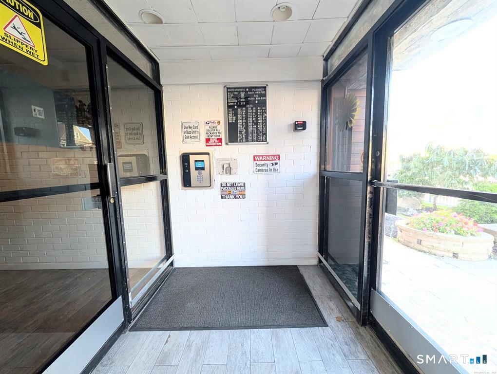 393 Laurel Avenue Bridgeport CT 06604