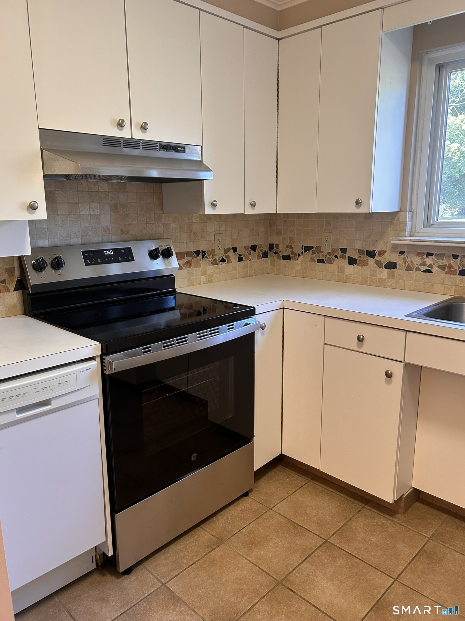 122 Centerbrook Road Hamden CT 06518