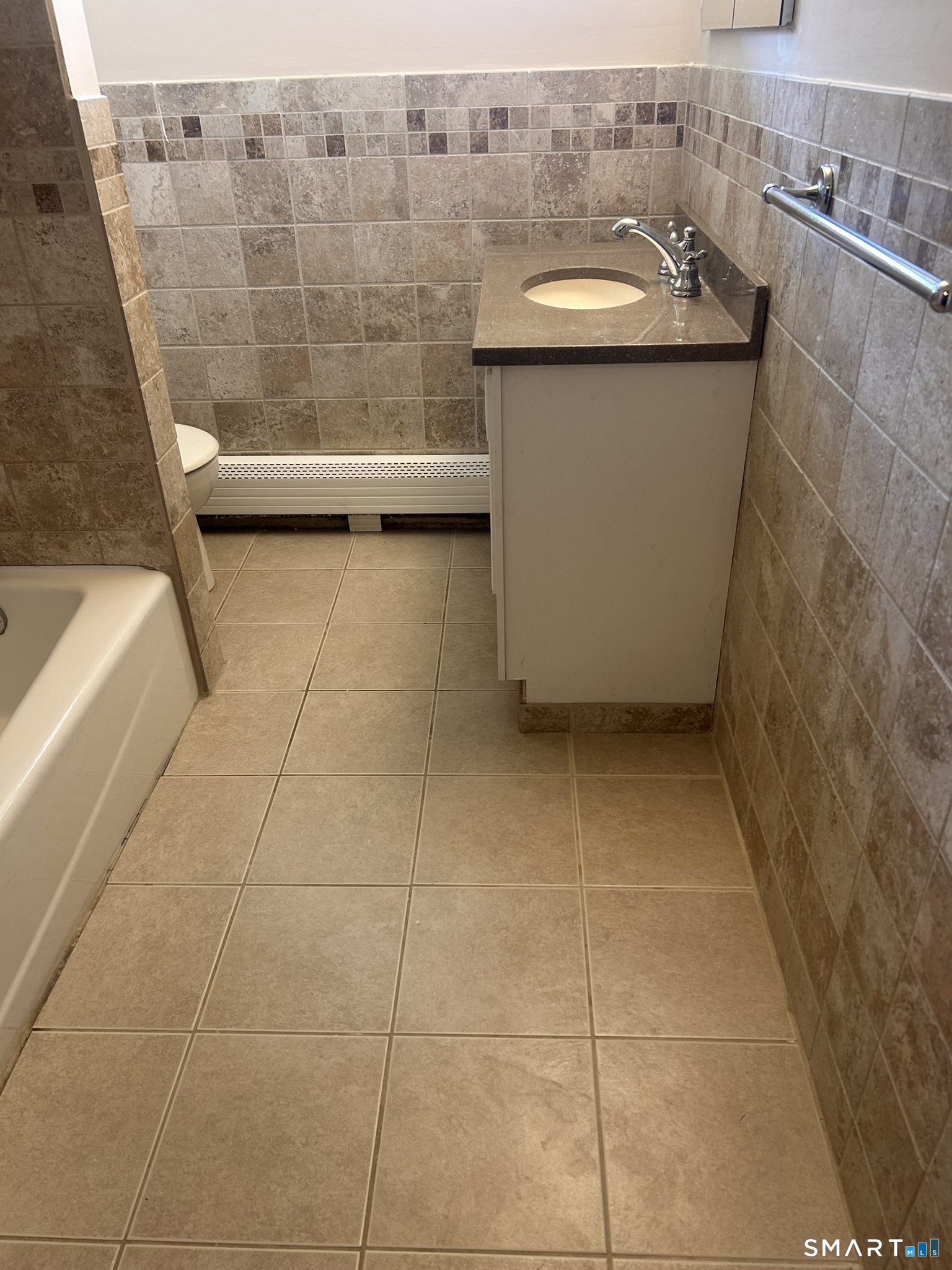 122 Centerbrook Road Hamden CT 06518
