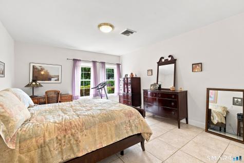 606 Congdon West Street Middletown CT 06457