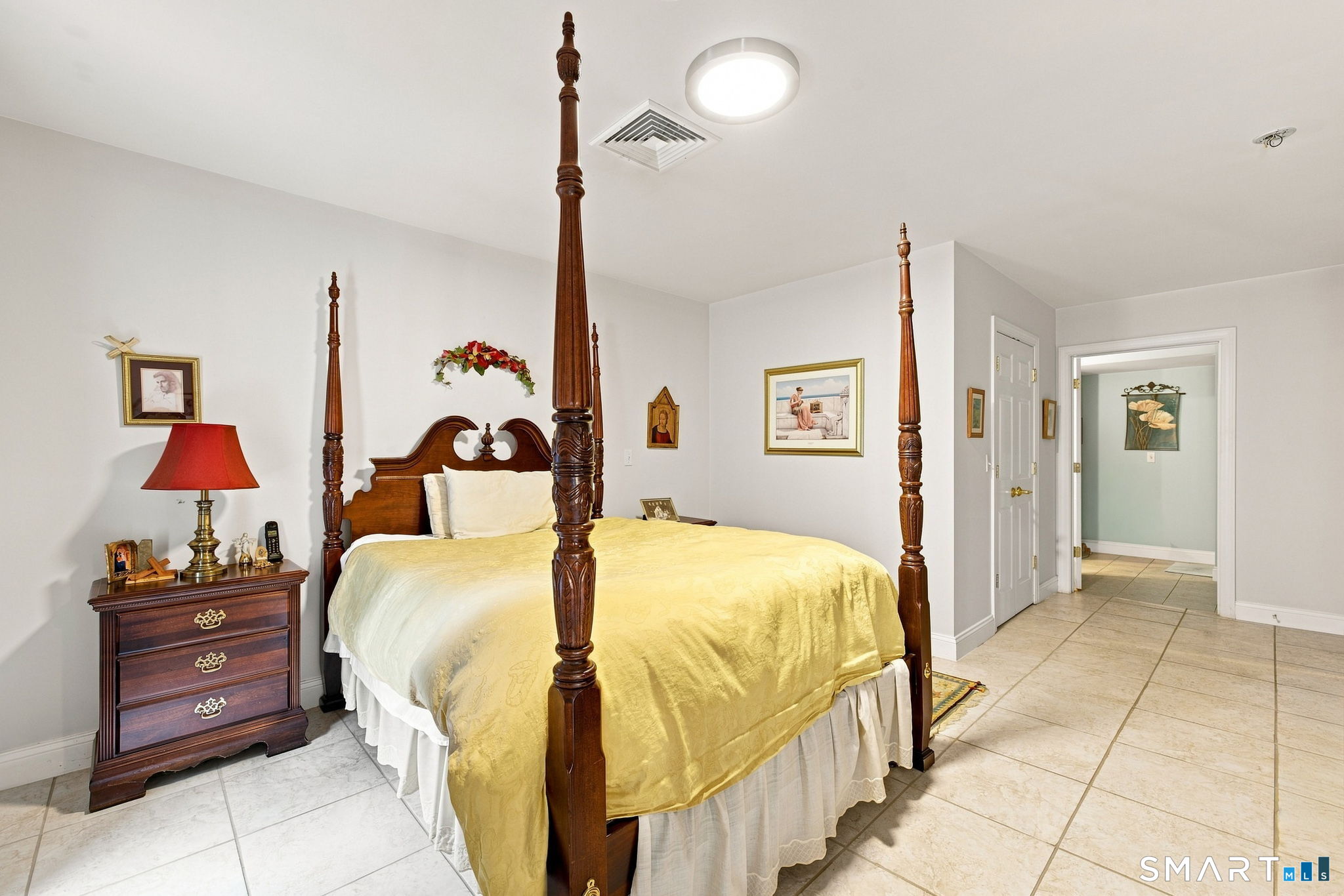 606 Congdon West Street Middletown CT 06457