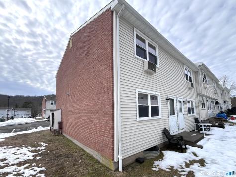 1081 New Haven Road Naugatuck CT 06770