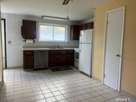 1081 New Haven Road Naugatuck CT 06770