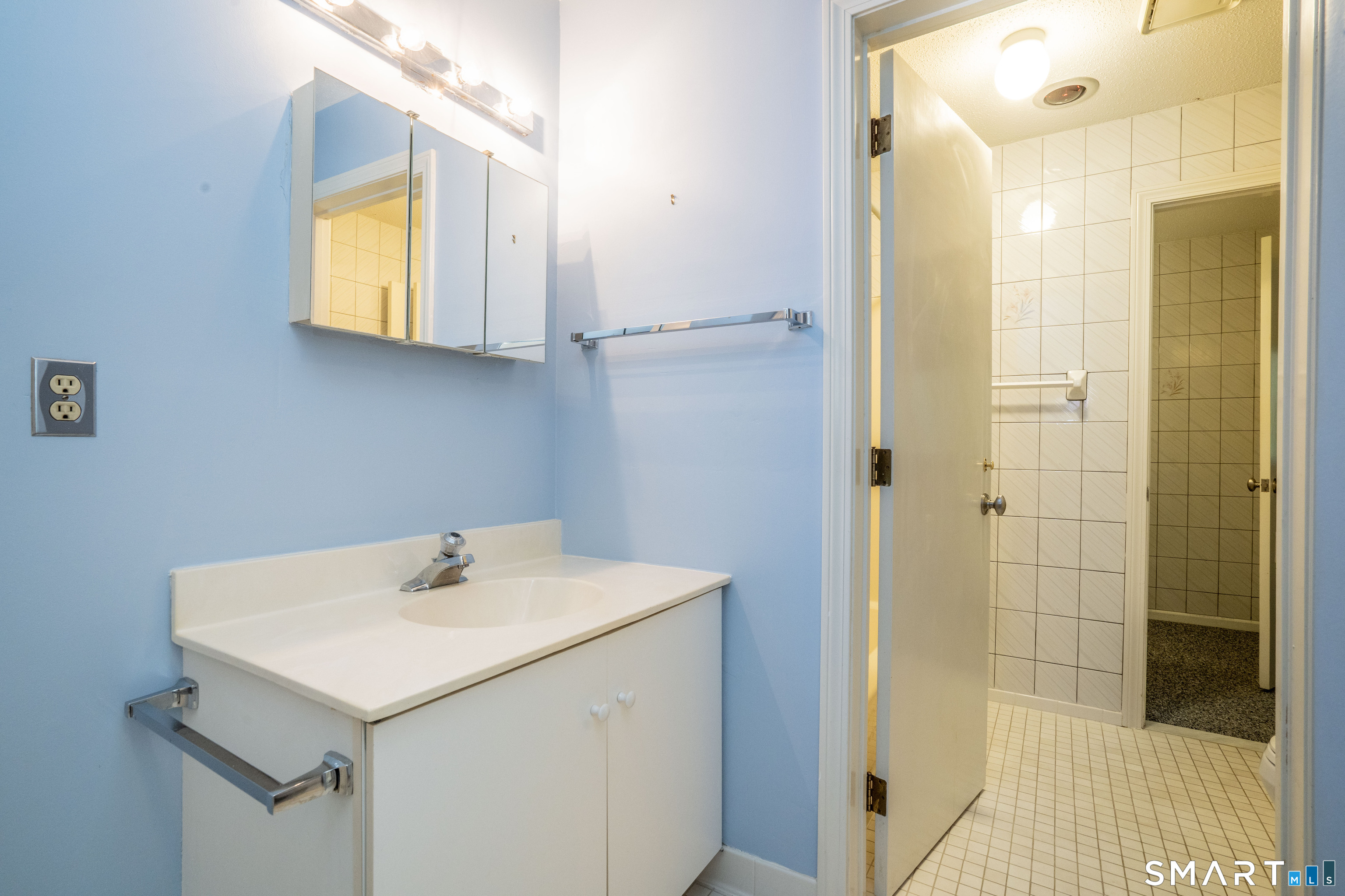 14 Woodbury Lane West Hartford CT 06117