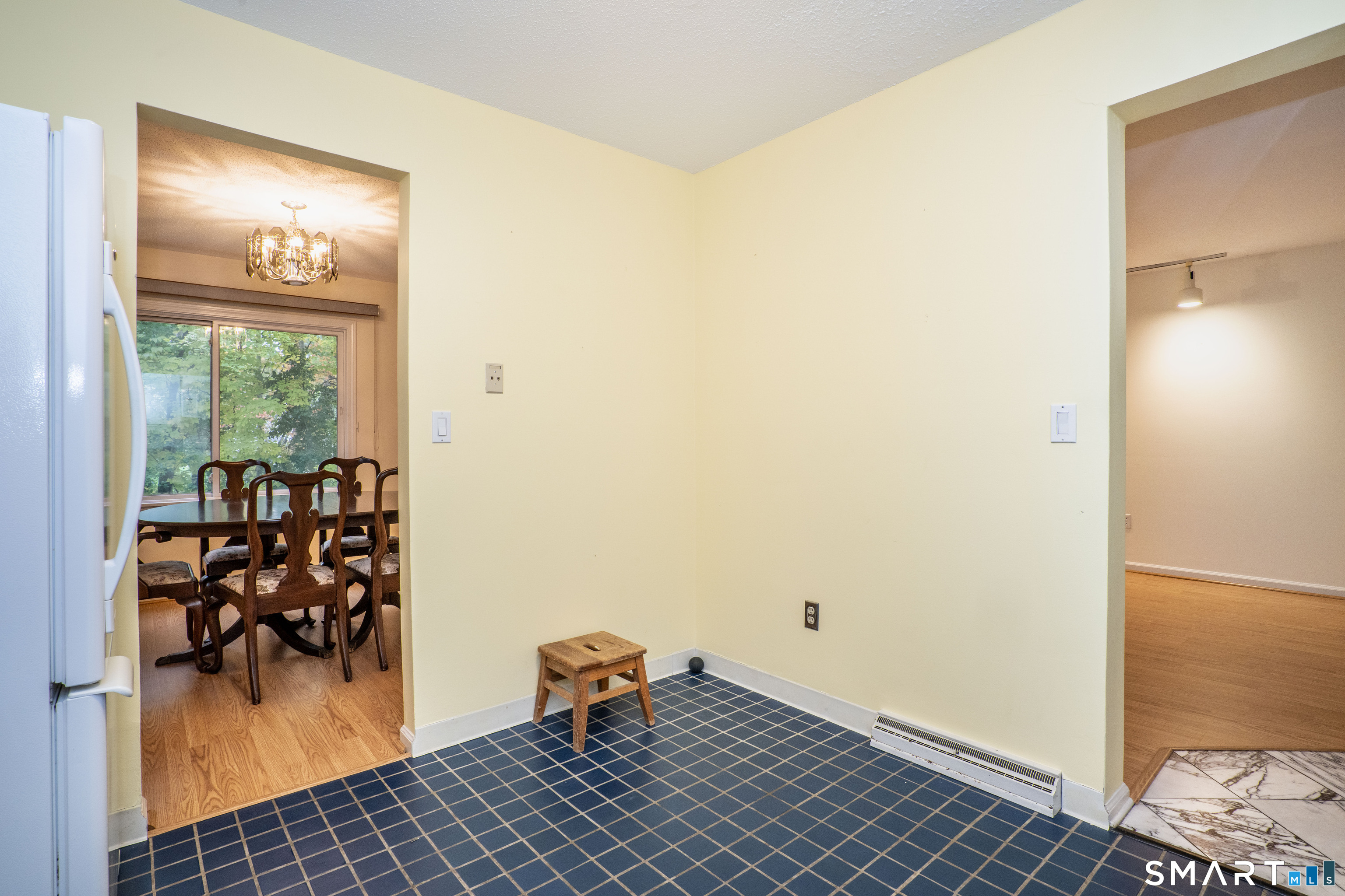 14 Woodbury Lane West Hartford CT 06117