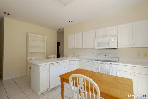 191 Summerfield Gardens Shelton CT 06484