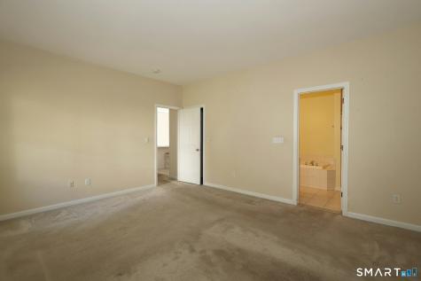 191 Summerfield Gardens Shelton CT 06484
