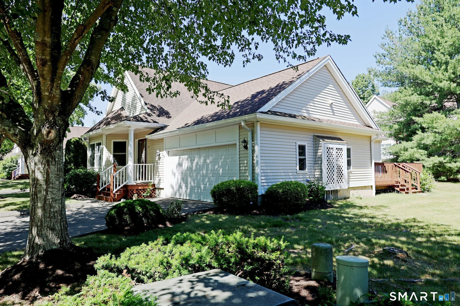 191 Summerfield Gardens Shelton CT 06484