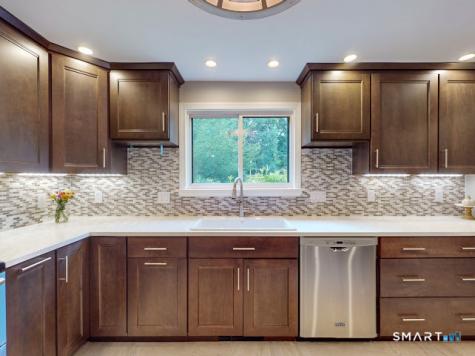 128 Highland Street Manchester CT 06040