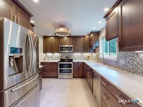 128 Highland Street Manchester CT 06040