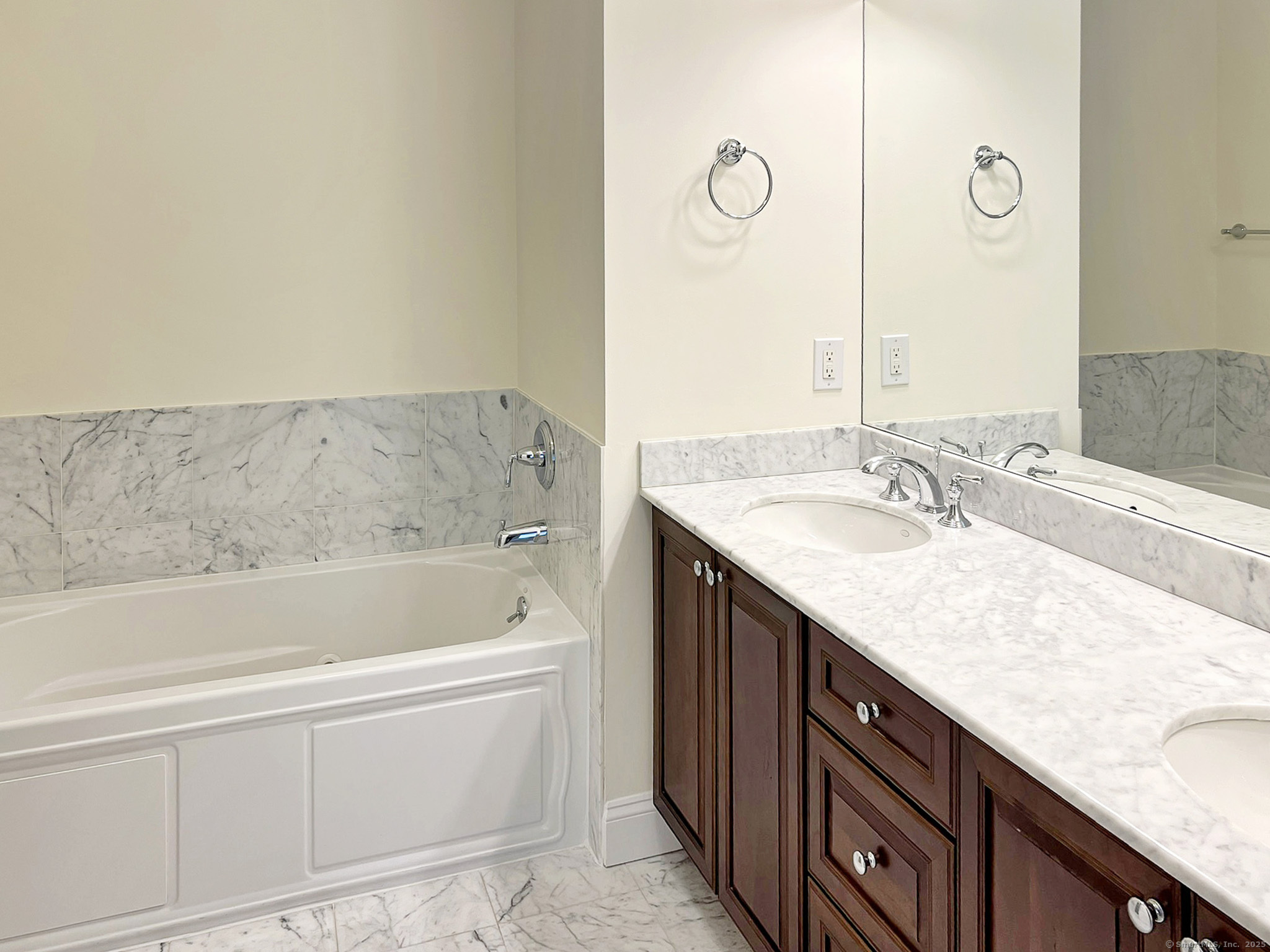 16 Hayestown Road Danbury CT 06811