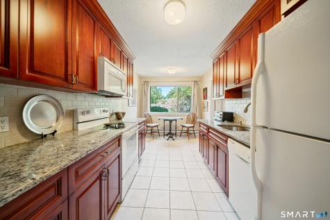 397 Krueger Circle Southbury CT 06488