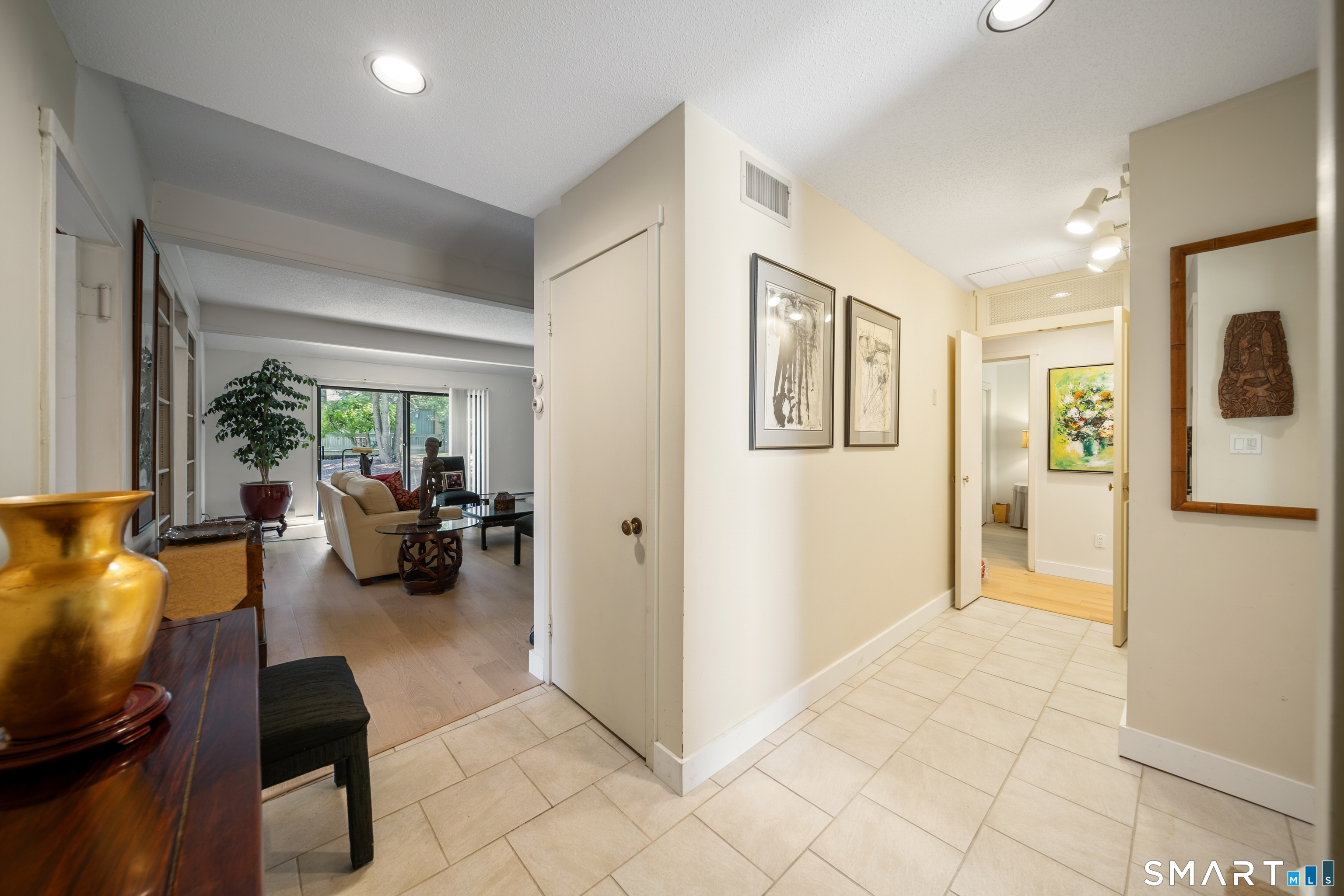 397 Krueger Circle Southbury CT 06488