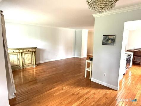 10 Tara Drive Brookfield CT 06804