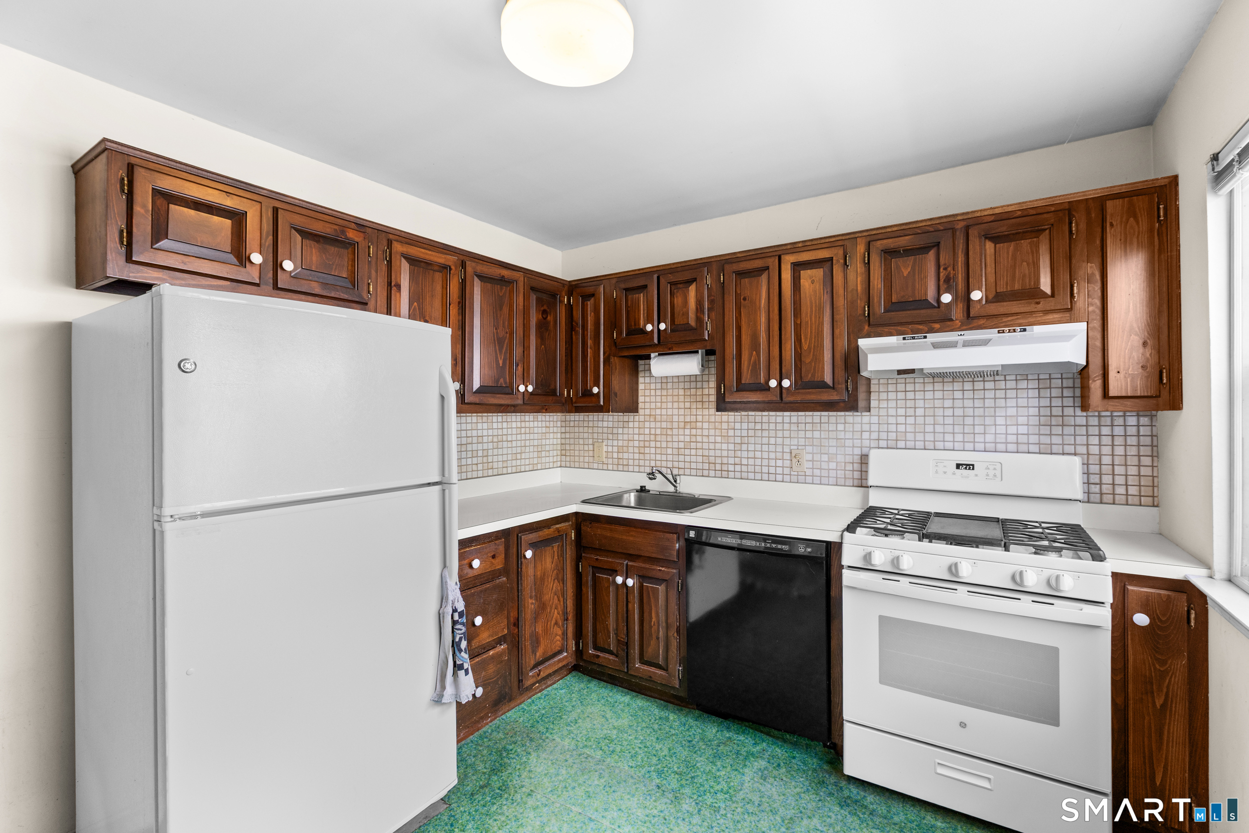 93 Park Avenue Danbury CT 06810