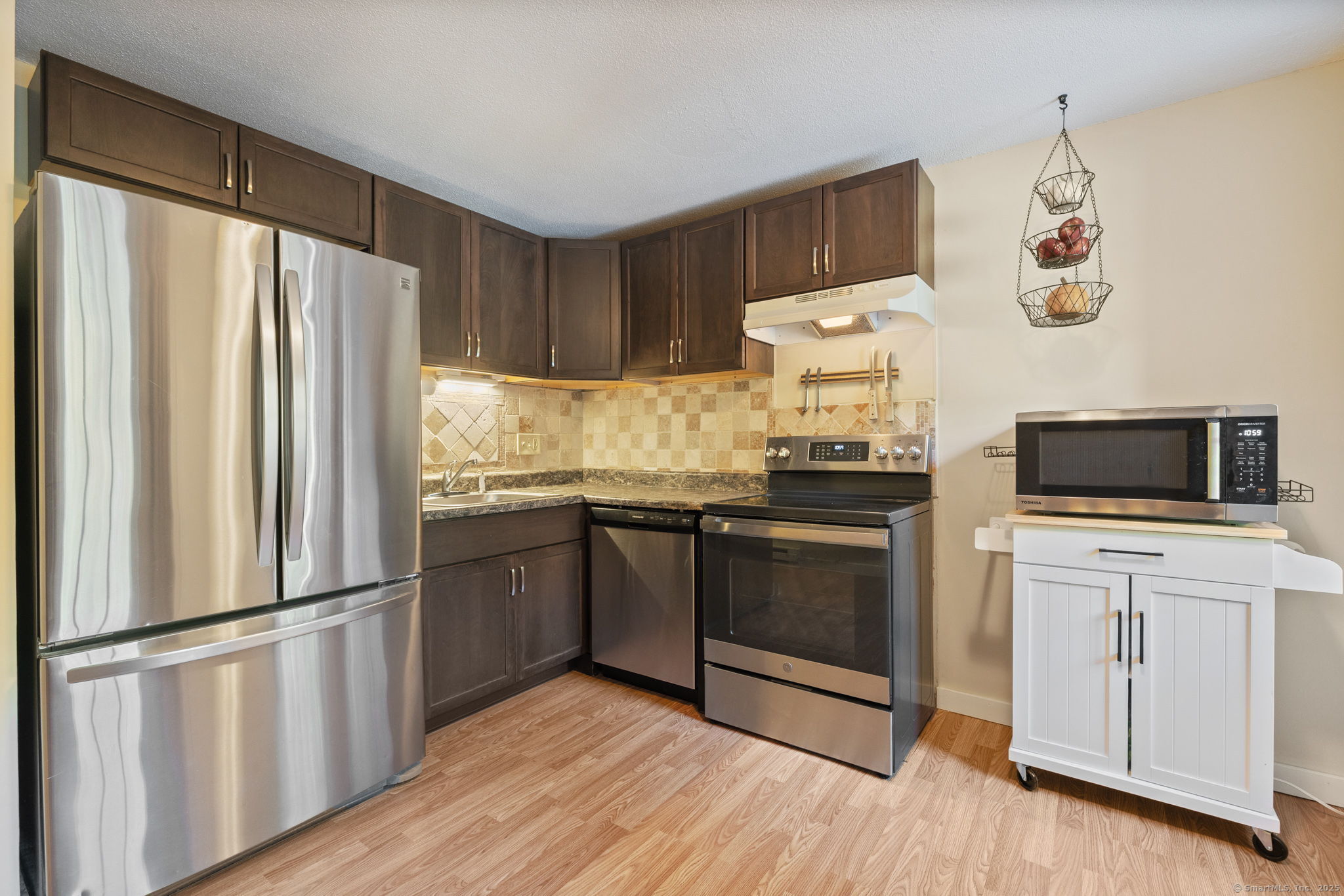 239 Old Farms Road Avon CT 06001