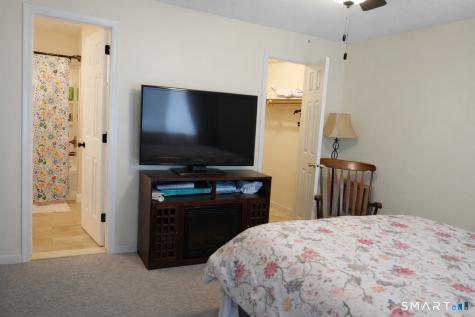 2 Mansfield Grove Road East Haven CT 06512