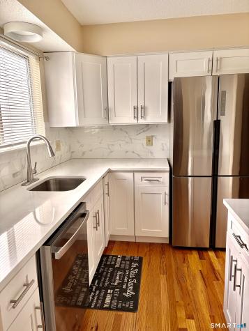 121 Staffordshire Common Drive Wallingford CT 06492