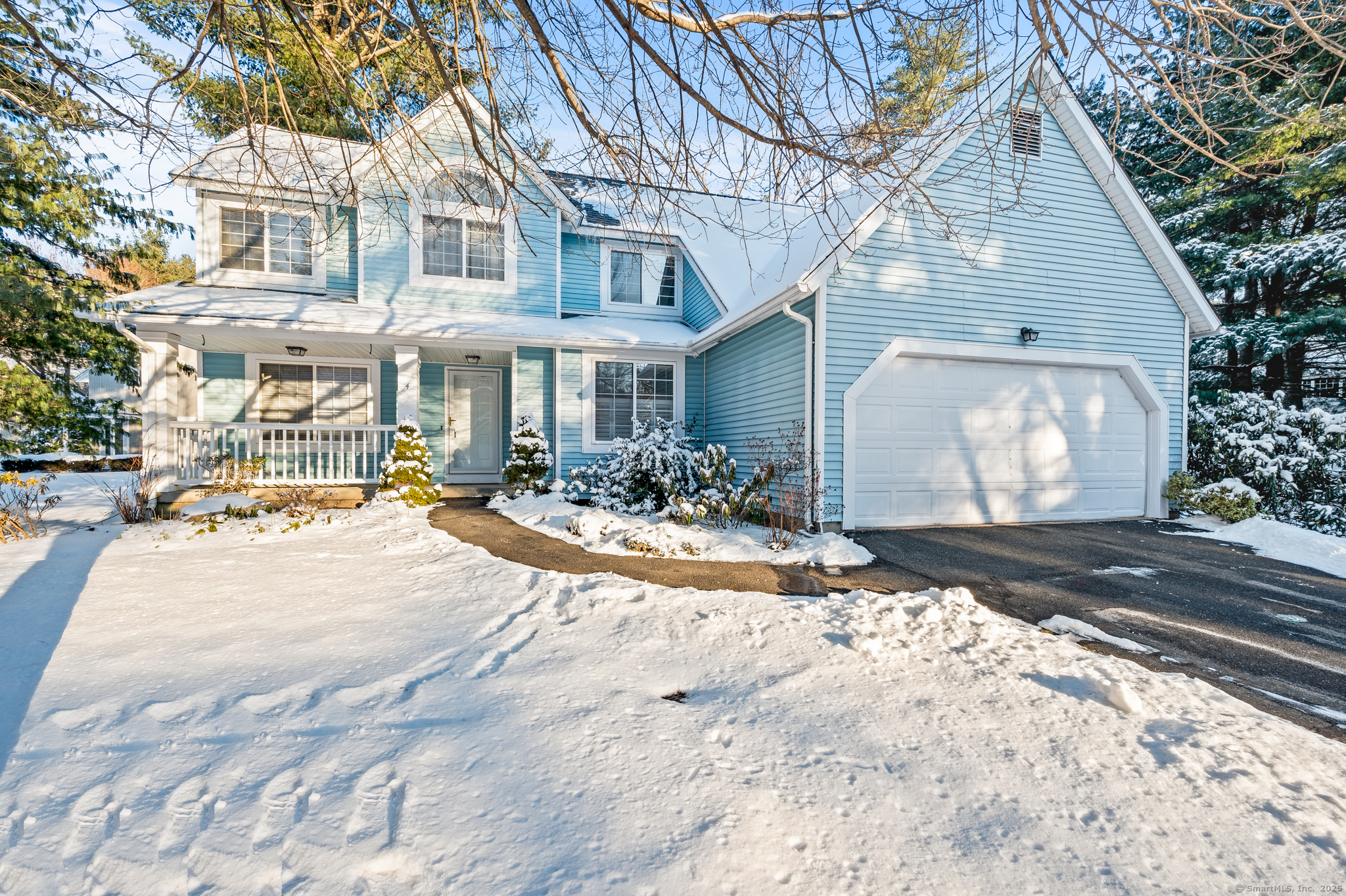 4 Edgewood Court Simsbury CT 06070