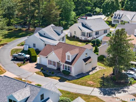 15 Silverbrook Lane Clinton CT 06413