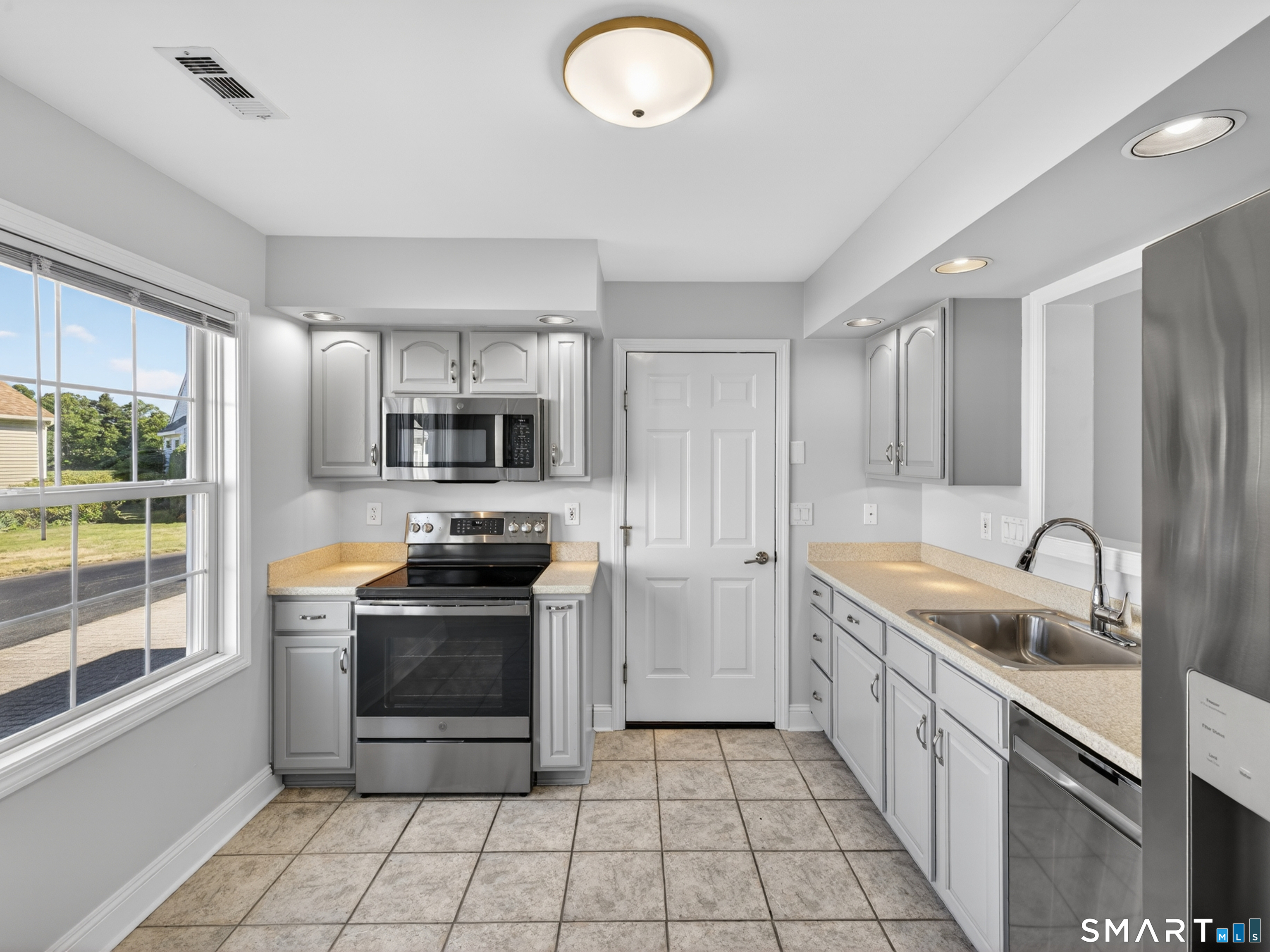15 Silverbrook Lane Clinton CT 06413