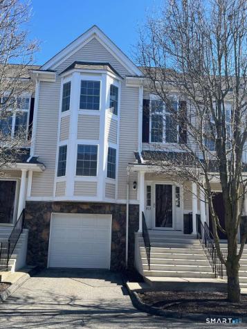 803 Larson Drive Danbury CT 06810