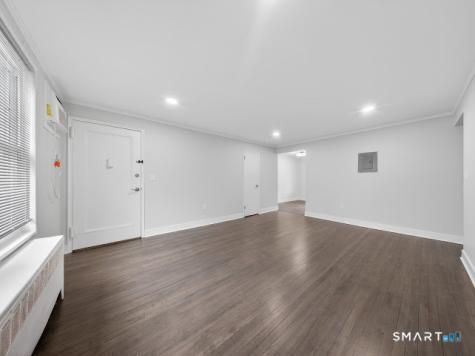 49 Mencel Circle Bridgeport CT 06610