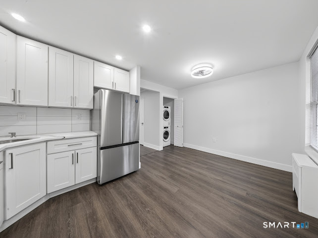 49 Mencel Circle Bridgeport CT 06610