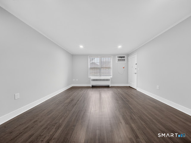 49 Mencel Circle Bridgeport CT 06610