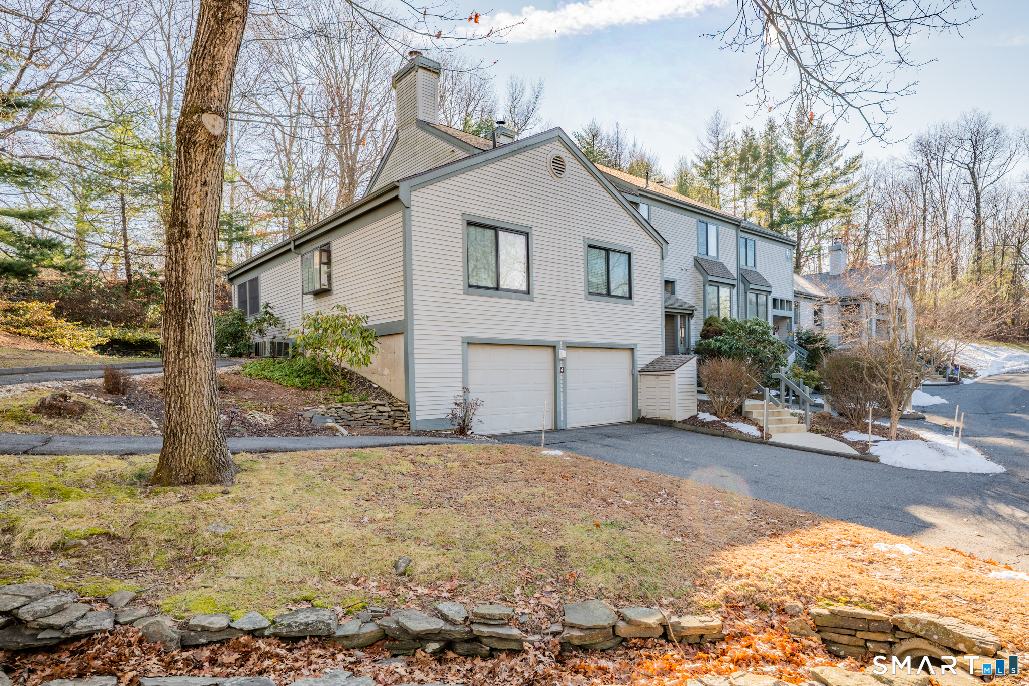 4 Strathmore Lane Avon CT 06001