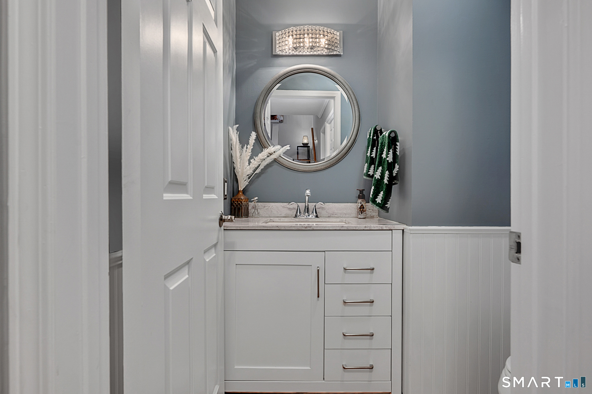 4 Strathmore Lane Avon CT 06001