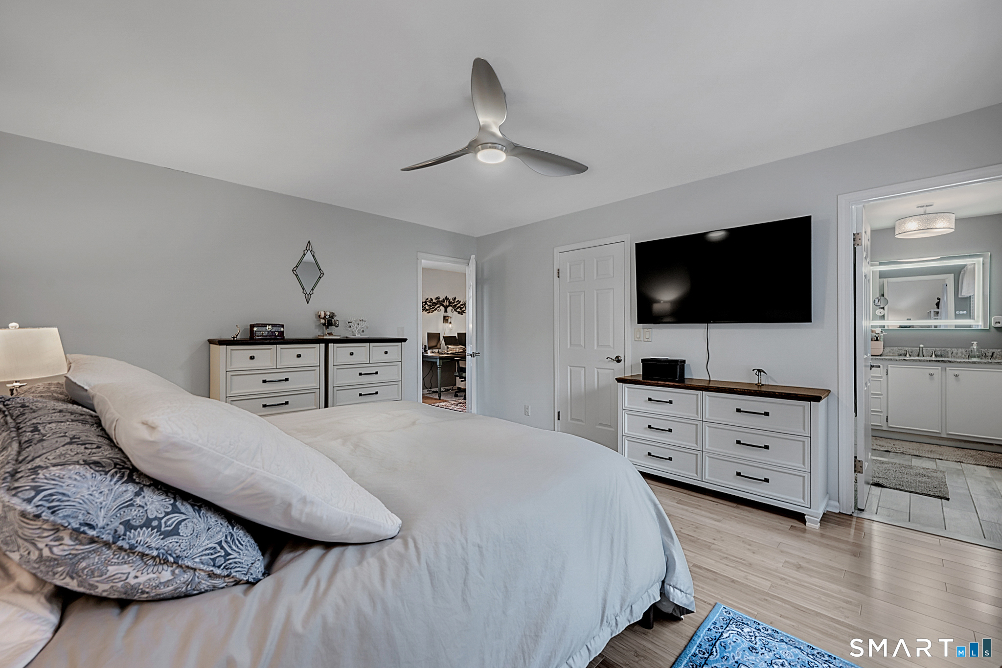 4 Strathmore Lane Avon CT 06001