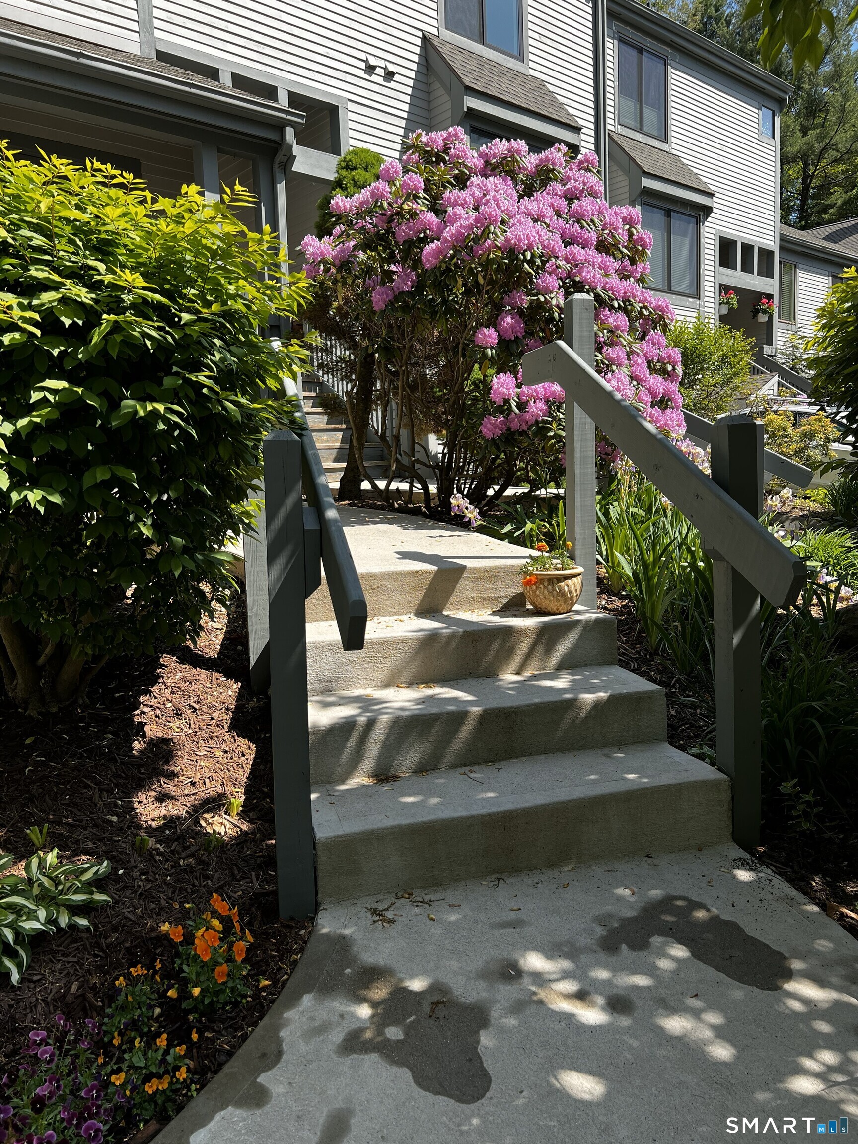 4 Strathmore Lane Avon CT 06001