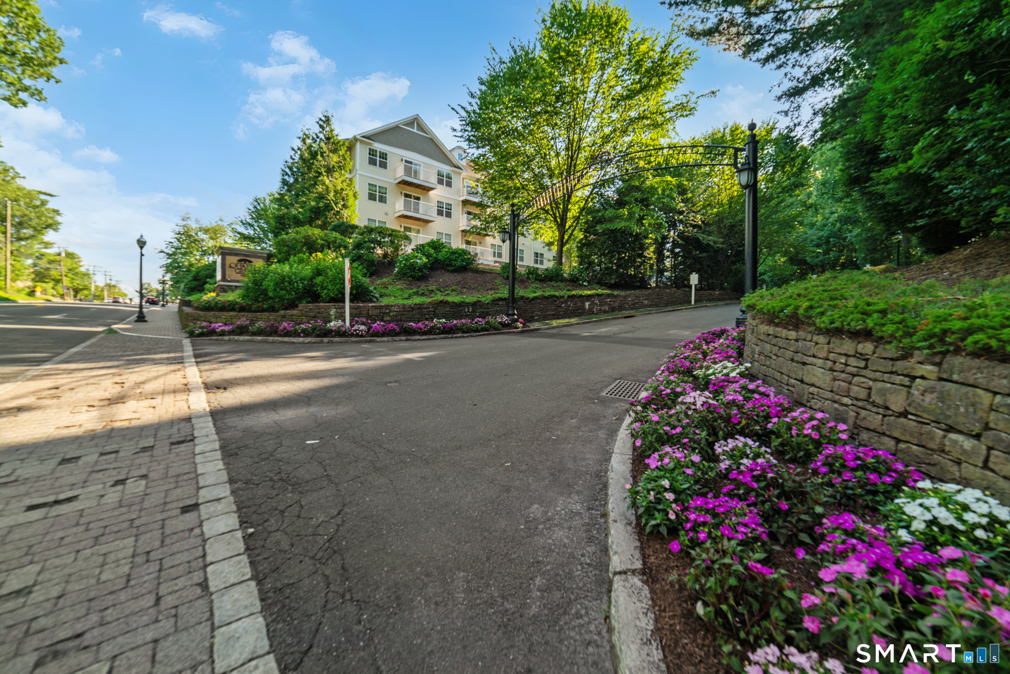 30 Schoolhouse Drive West Hartford CT 06110