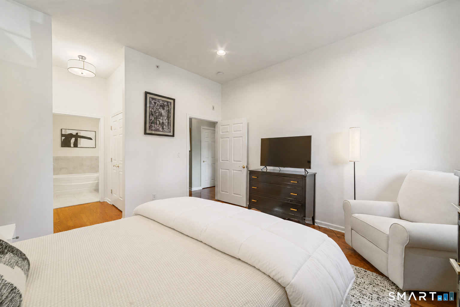 30 Schoolhouse Drive West Hartford CT 06110