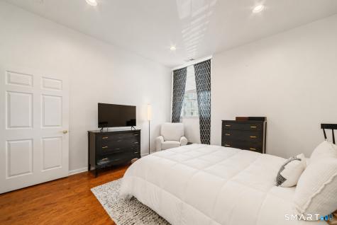 30 Schoolhouse Drive West Hartford CT 06110